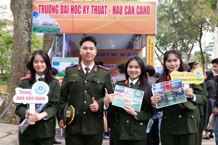 Năm 2025, các trường công an dự kiến áp dụng 3 phương thức xét tuyển chính (Ảnh: Quốc Việt) z6411656288201-5b8984466326adc5d8f33d75fb917104.jpg
