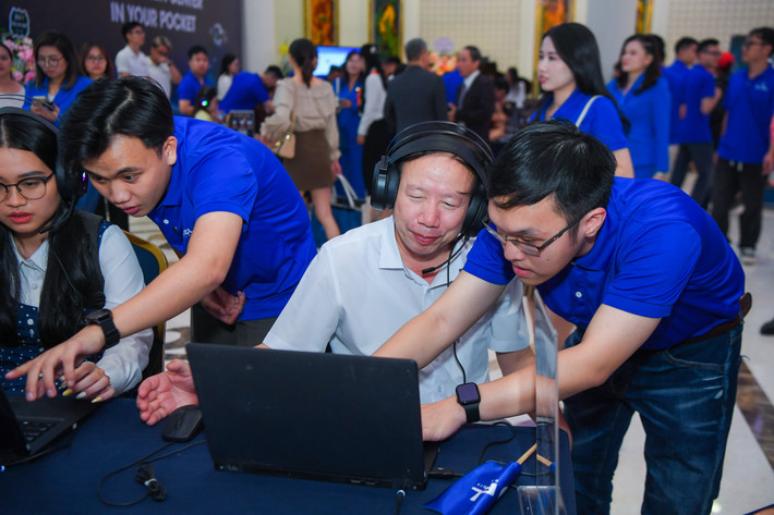 Các khách mời trải nghiệm nền tảng học tiếng Anh FSEL vih-1794.jpg
