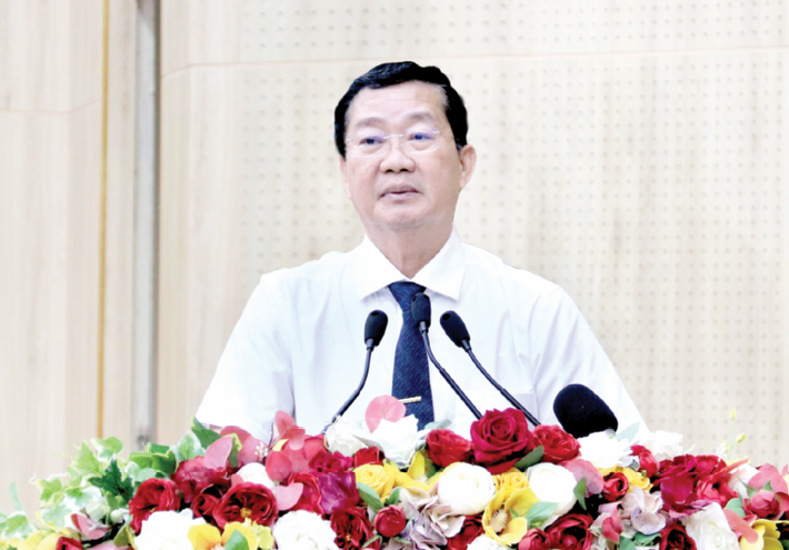 Giám đốc Sở Giáo dục và Đào tạo tỉnh Kiên Giang Trần Quang Bảo phát biểu tại kỳ họp HĐND tỉnh Kiên Giang anh-chup-man-hinh-2025-01-14-luc-165523.png