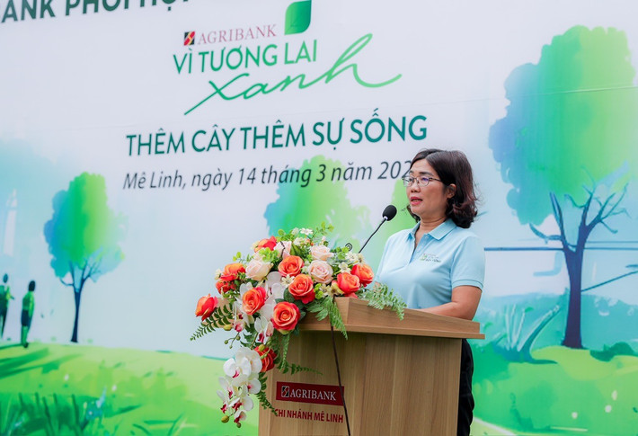 Thành viên Hội đồng Thành viên Agribank Từ Thị Kim Thanh phát biểu anh-sep-thanh.jpg