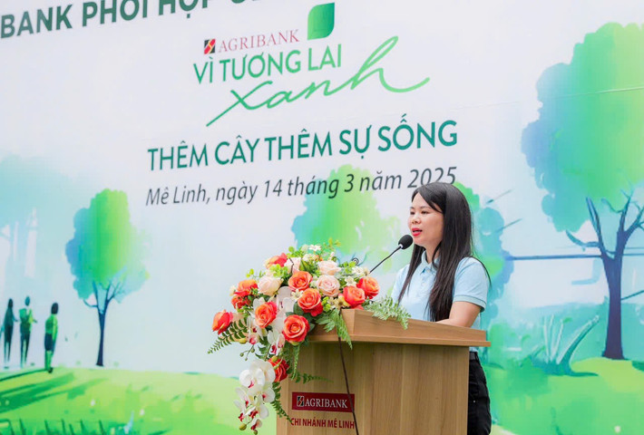 Giám đốc Agribank Chi nhánh Mê Linh Đinh Thu Hương phát biểu anh-2-15.jpg