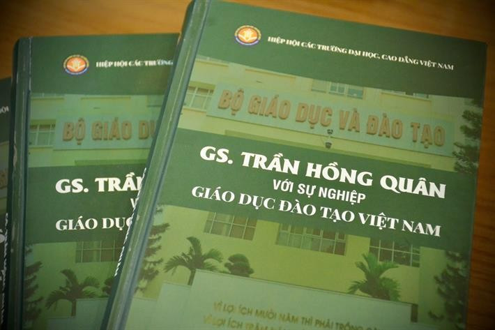 Cuốn sách "GS. Trần Hồng Quân với sự nghiệp giáo dục và đào tạo Việt Nam". z6161680527428a9336a06d7bc225cf0623b1cc6ea0c92.jpg