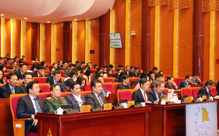 Các đại biểu tham dự kỳ họp img-0127.jpg