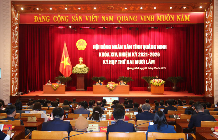 Quang cảnh kỳ họp img-0123.jpg