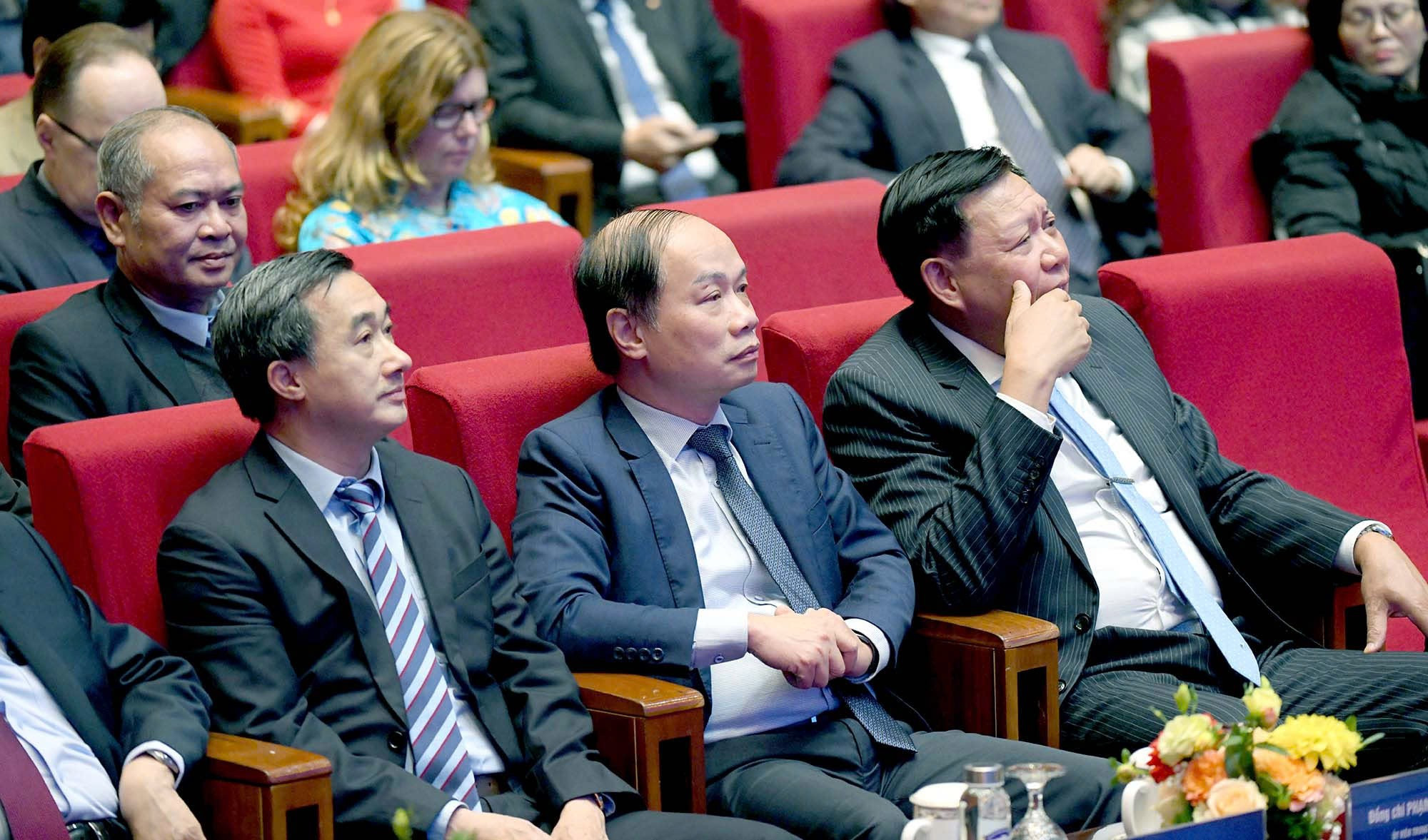Các đại biểu dự buổi lễ. Ảnh: Lâm Hiển Các đại biểu dự buổi lễ. Ảnh: Lâm Hiển