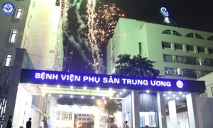 Bệnh viện Phụ sản Trung ương phản hồi vụ bệnh nhân “tố” bác sĩ tắc trách