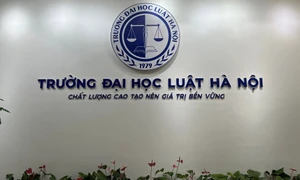 Trường Đại học Luật Hà Nội thu hồi các văn bằng đã cấp của ông Vương Tấn Việt