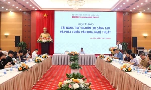 Toàn cảnh hội thảo tổ chức sáng 12.11 tại Hà Nội