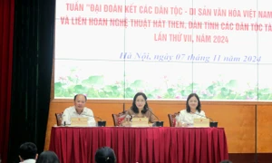 Toàn cảnh họp báo