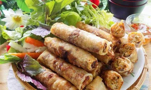 Nem rán - Món ngon Hà Nội. Nguồn: Vietfoodshop.com