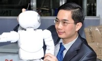 Khoản phải thu của Kem Tràng Tiền hé lộ về Công ty robot Tosy triệu đô của ông Hồ Vĩnh Hoàng 