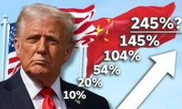 Tổng thống Donald Trump tỏ ý muốn dừng dừng tăng thuế với Trung Quốc