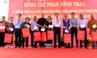 Trưởng Ban Nội chính Trung ương Phan Đình Trạc thăm, chúc Tết tại Lâm Đồng