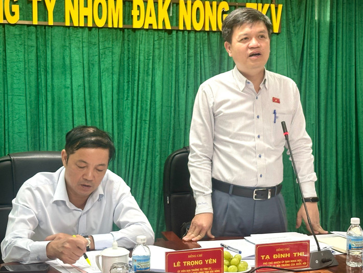 Phó Chủ nhiệm Ủy ban Khoa học, Công nghệ và Môi trường Tạ Đình Thi phát biểu kết luận cuộc làm việc Phó Chủ nhiệm Ủy ban Khoa học, Công nghệ và Môi trường Tạ Đình Thi phát biểu kết luận cuộc làm việc