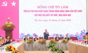 Tổng Bí thư Tô Lâm gặp mặt đại biểu trí thức, nhà khoa học