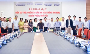 Quang cảnh khai mạc Diễn tập