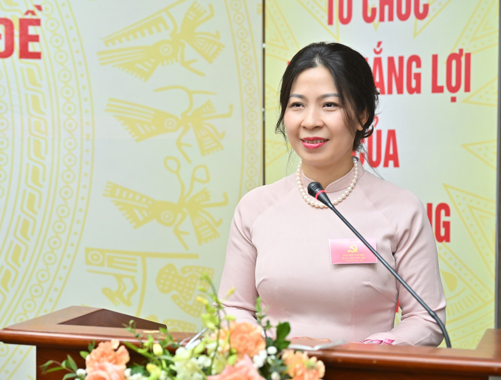 Phó Bí thư Chi bộ Vũ Thị Thái Bình phát biểu tại Đại hội pho-bi-thu-chi-bo-ban-chuyen-de-vu-thai-binh.jpg