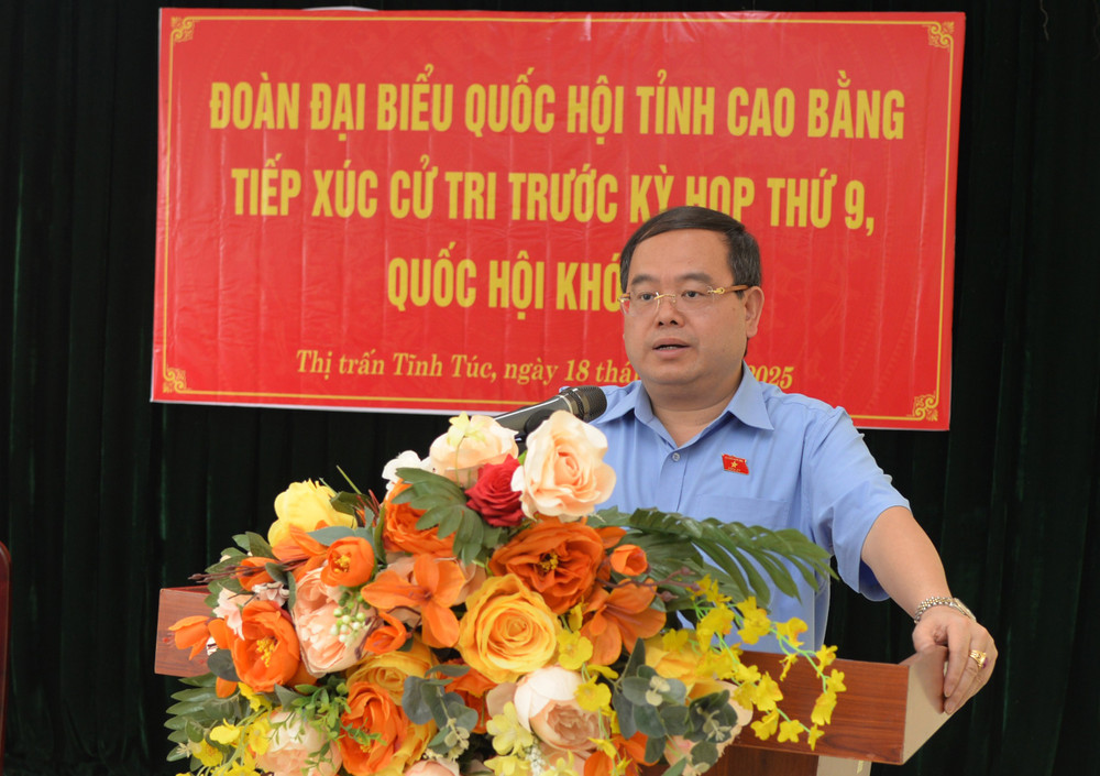 Bí thư Tỉnh ủy, Trưởng Đoàn ĐBQH tỉnh Quản Minh Cường phát biểu tại buổi tiếp xúc dsc-2696.jpg