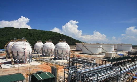 Lọc hoá dầu Bình Sơn chi hơn 11 tỷ đồng cho gói thầu 'mua tàu Lọc dầu 04'
