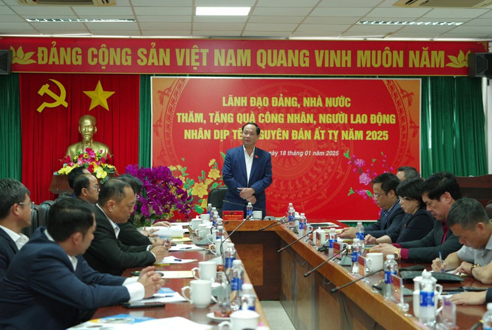 Phó Chủ tịch Quốc hội, Thượng tướng Trần Quang Phương và Đoàn công tác thăm, làm việc với Công ty Nhôm Đắk Nông - TKV 13.jpg