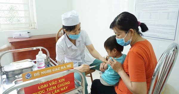 Bộ Y tế yêu cầu chủ động triển khai công tác phòng, chống dịch bệnh mùa hè, tại các ngày lễ lớn và sự kiện lịch sử quan trọng của đất nước trong năm 2025. Ảnh minh họa tiem-chung-mo-rong-17171266849141236971306-80-0-1280-1920-crop-17171266885802093149022.jpg