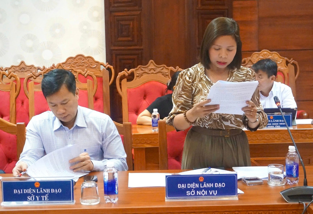 Đại diện lãnh đạo Sở Nội vụ tỉnh Đắk Lắk phát biểu img-9060.jpg
