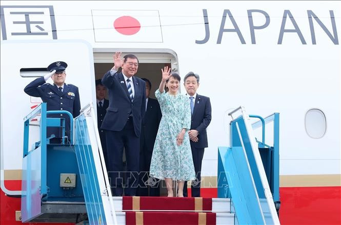 Thủ tướng Nhật Bản Ishiba Shigeru và Phu nhân đến Hà Nội, bắt đầu chuyến thăm chính thức Việt Nam. Ảnh: An Đăng/TTXVN Thủ tướng Nhật Bản Ishiba Shigeru và Phu nhân đến Hà Nội, bắt đầu chuyến thăm chính thức Việt Nam. Ảnh: An Đăng/TTXVN