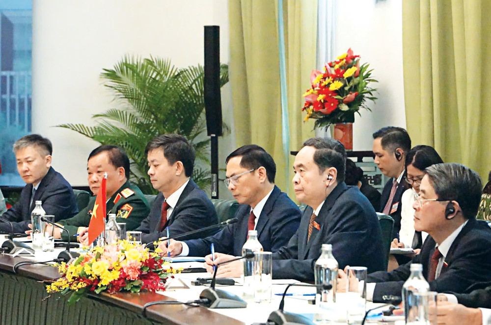 Chủ tịch Quốc hội Trần Thanh Mẫn và các đại biểu Việt Nam tại cuộc tiếp. Ảnh: P. Thúy Chủ tịch Quốc hội Trần Thanh Mẫn và các đại biểu Việt Nam tại cuộc tiếp. Ảnh: P. Thúy