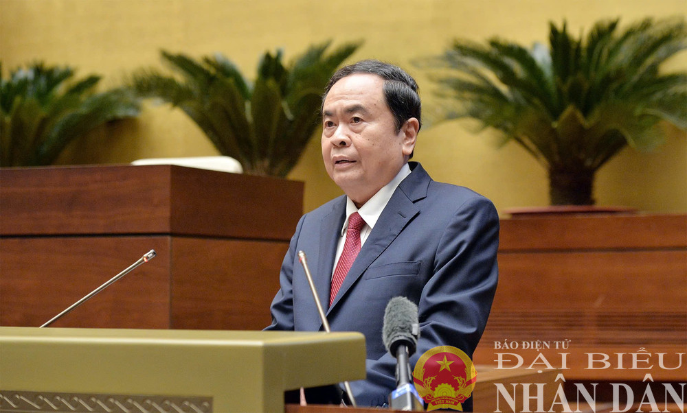 Chủ tịch Quốc hội Trần Thanh Mẫn trình bày Chuyên đề 2: “Về sửa đổi Hiến pháp và pháp luật; Phương hướng bầu cử Đại biểu Quốc hội khóa XVI và đại biểu Hội đồng nhân dân các cấp nhiệm kỳ 2026 - 2031". Ảnh: Hồ Long dbnd_br_z6509654075578-d600752f40b9cb42fbbb5bdf16fd7f64.jpg