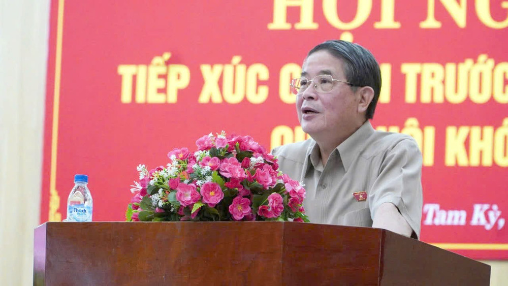 Phó Chủ tịch Quốc hội Nguyễn Đức Hải phát biểu tại buổi tiếp xúc cử tri thành phố Tam Kỳ z6518396262914-2bc61c3967726a016a32ad6dd0107007.jpg