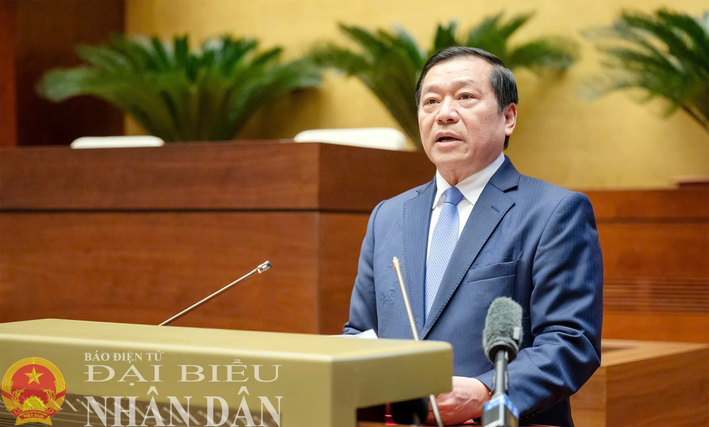Ủy viên Trung ương Đảng, Ủy viên Ban Thường vụ Đảng ủy các cơ quan Đảng Trung ương, Phó Trưởng ban Thường trực Ban Tuyên giáo và Dân vận Trung ương Lại Xuân Môn tuyên bố lý do và giới thiệu đại biểu. Ảnh: Hồ Long dbnd_bl_mon.jpg