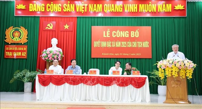 Lễ công bố Quyết định đặc xá năm 2025 của Chủ tịch nước tại Trại giam A2. Lễ công bố Quyết định đặc xá năm 2025 của Chủ tịch nước tại Trại giam A2.