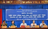 Đoàn Đại biểu Quốc hội tỉnh Bến Tre tiếp xúc với lãnh đạo các cơ quan cấp tỉnh