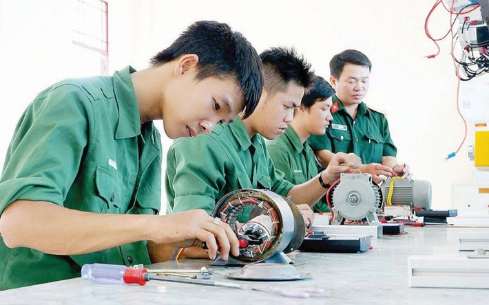 Người lao động cần được tối ưu hóa trong việc lựa chọn việc làm phù hợp năng lực, sở thích bản thân. Ảnh: CP anh-2-nguoi-lao-dong-can-duoc-toi-uu-hoa-trong-viec-lua-chon-viec-lam-phu-hop-nang-luc-so-thich-ban-than-anh-cp.jpg