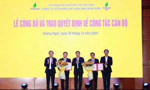 Lọc hóa dầu Bình Sơn (BSR) bất ngờ thay đổi Chủ tịch và Tổng giám đốc trước ngày niêm yết HoSE