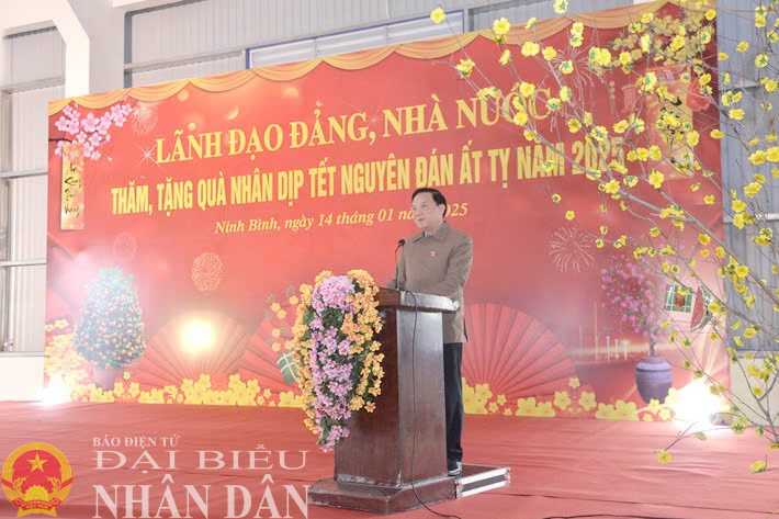 Phó Chủ tịch Quốc hội Nguyễn Khắc Định phát biểu. Ảnh: Hồ Long dbnd_bl_z6226743435082-7034e1b0b19acea2b30ec998372c7ab7.jpg