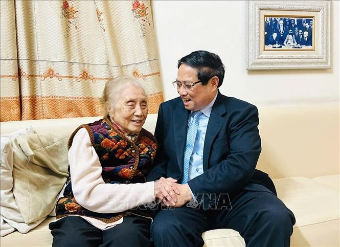 Thủ tướng Phạm Minh Chính thăm, chúc mừng nguyên Phó Chủ tịch nước Nguyễn Thị Bình nhân Ngày Quốc tế Phụ nữ 8.3. Ảnh: Dương Giang/TTXVN Thủ tướng Phạm Minh Chính thăm, chúc mừng nguyên Phó Chủ tịch nước Nguyễn Thị Bình nhân Ngày Quốc tế Phụ nữ 8.3. Ảnh: Dương Giang/TTXVN
