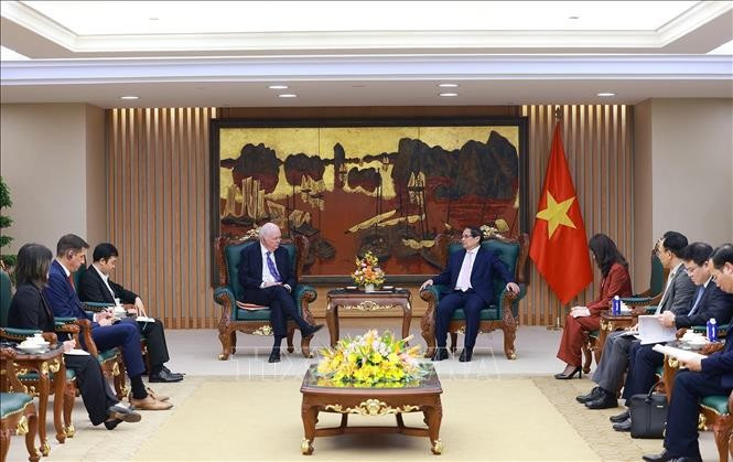 Thủ tướng Phạm Minh Chính tiếp ông Thomas J. Vallely, Cố vấn cấp cao về Việt Nam tại Viện Đông Nam Á thuộc Đại học Columbia (Hoa Kỳ). Ảnh: Dương Giang/TTXVN Thủ tướng Phạm Minh Chính tiếp ông Thomas J. Vallely, Cố vấn cấp cao về Việt Nam tại Viện Đông Nam Á thuộc Đại học Columbia (Hoa Kỳ). Ảnh: Dương Giang/TTXVN