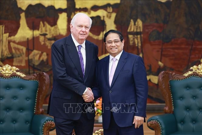 Thủ tướng Phạm Minh Chính tiếp ông Thomas J. Vallely, Cố vấn cấp cao về Việt Nam tại Viện Đông Nam Á thuộc Đại học Columbia (Hoa Kỳ). Ảnh: Dương Giang/TTXVN Thủ tướng Phạm Minh Chính tiếp ông Thomas J. Vallely, Cố vấn cấp cao về Việt Nam tại Viện Đông Nam Á thuộc Đại học Columbia (Hoa Kỳ). Ảnh: Dương Giang/TTXVN