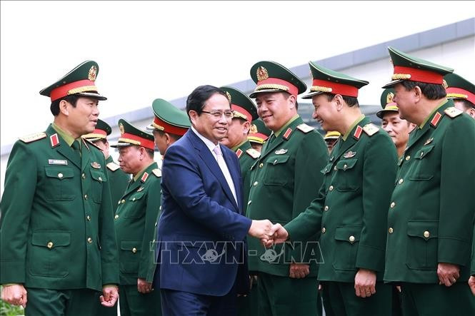 Thủ tướng Phạm Minh Chính với cán bộ, chỉ huy Tập đoàn Công nghiệp - Viễn thông Quân đội (Viettel). Ảnh: Dương Giang/TTXVN Thủ tướng Phạm Minh Chính với cán bộ, chỉ huy Tập đoàn Công nghiệp - Viễn thông Quân đội (Viettel). Ảnh: Dương Giang/TTXVN
