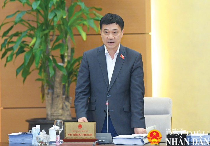 Phó Chủ tịch Quốc hội Vũ Hồng Thanh phát biểu. Ảnh: Lâm Hiển tv12-2058-4192.jpg