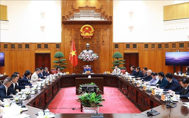 Thủ tướng Phạm Minh Chính chủ trì họp về dự án đường kết nối Sân bay Gia Bình (Bắc Ninh) với Hà Nội. Ảnh: Dương Giang/TTXVN Thủ tướng Phạm Minh Chính chủ trì họp về dự án đường kết nối Sân bay Gia Bình (Bắc Ninh) với Hà Nội. Ảnh: Dương Giang/TTXVN