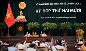 TP. Hồ Chí Minh triển khai ngay các nghị quyết, sẵn sàng cho "Kỷ nguyên mới"