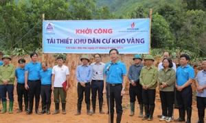 Ông Trần Quang Dũng, Phó Bí thư thường trực Đảng ủy Tập đoàn Dầu khí Quốc gia Việt Nam chia sẻ tại buổi khởi công