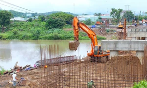 HĐND tỉnh thông qua Nghị quyết về việc quyết định kế hoạch đầu tư công năm 2025 nguồn ngân sách địa phương, các Chương trình mục tiêu quốc gia và thông qua phương án phân bổ vốn năm 2025 nguồn ngân sách trung ương. Ảnh minh họa