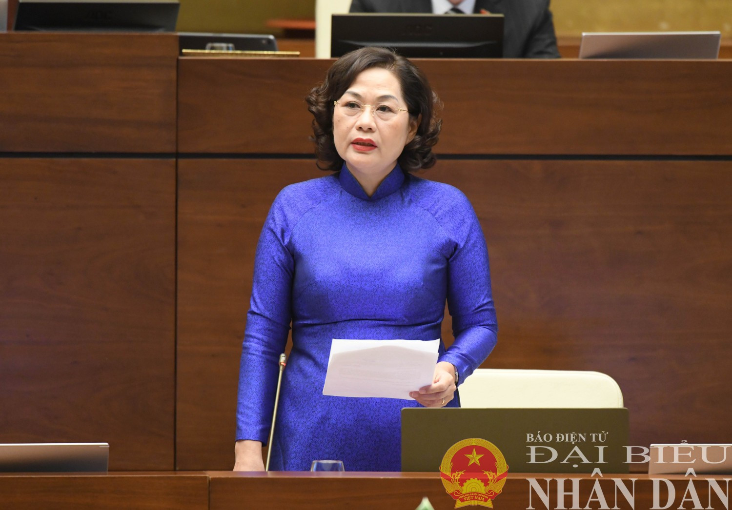 Thống đốc Ngân hàng Nhà nước Việt Nam Nguyễn Thị Hồng trả lời chất vấn của đại biểu Quốc hội. Ảnh: Lâm Hiển thong-doc-nguyen-thi-hong1.jpg