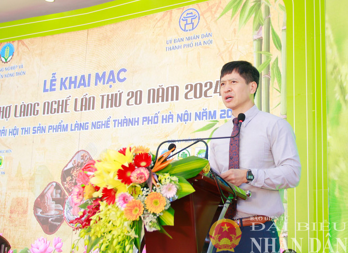 Giám đốc Trung tâm Xúc tiến thương mại nông nghiệp, Bộ NN và PTNT Nguyễn Minh Tiến phát biểu tại buổi lễ mg-9773-4293.jpg