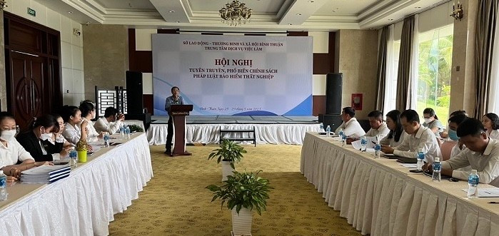 Trung tâm Dịch vụ việc làm tỉnh Bình Thuận tổ chức Hội nghị tuyên truyền chính sách bảo hiểm thất nghiệp. Ảnh LĐXH trung-tam-dich-vu-viec-lam-tinh-binh-thuan-to-chuc-hoi-nghi-tuyen-truyen-chinh-sach-bao-hiem-that-nghiep-cho-cong-nhan-vien-chuc-nguoi-lao-dong-anh-ldxh.jpg
