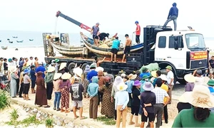 Quảng Bình: Tình ruột thịt, nghĩa đồng bào trong ngày khốn khó 