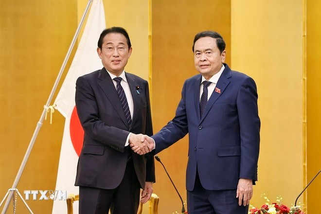 Chủ tịch Quốc hội Trần Thanh Mẫn tiếp cựu Thủ tướng Nhật Bản Kishida Fumio. Ảnh: Doãn Tấn/TTXVN Chủ tịch Quốc hội Trần Thanh Mẫn tiếp cựu Thủ tướng Nhật Bản Kishida Fumio. Ảnh: Doãn Tấn/TTXVN